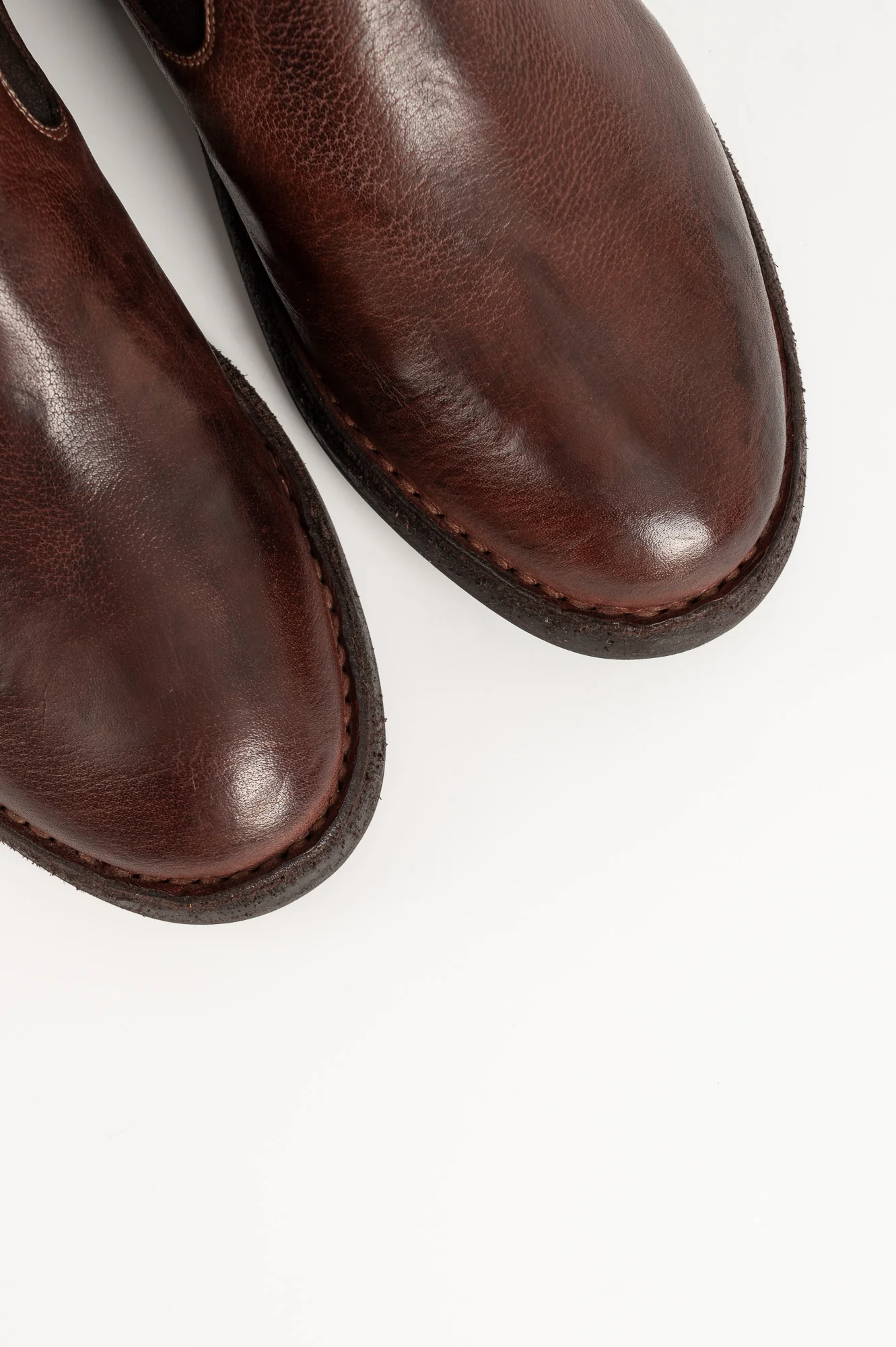 Men's Chelsea Boot | Burgundy Washed Buffalo - Image 3