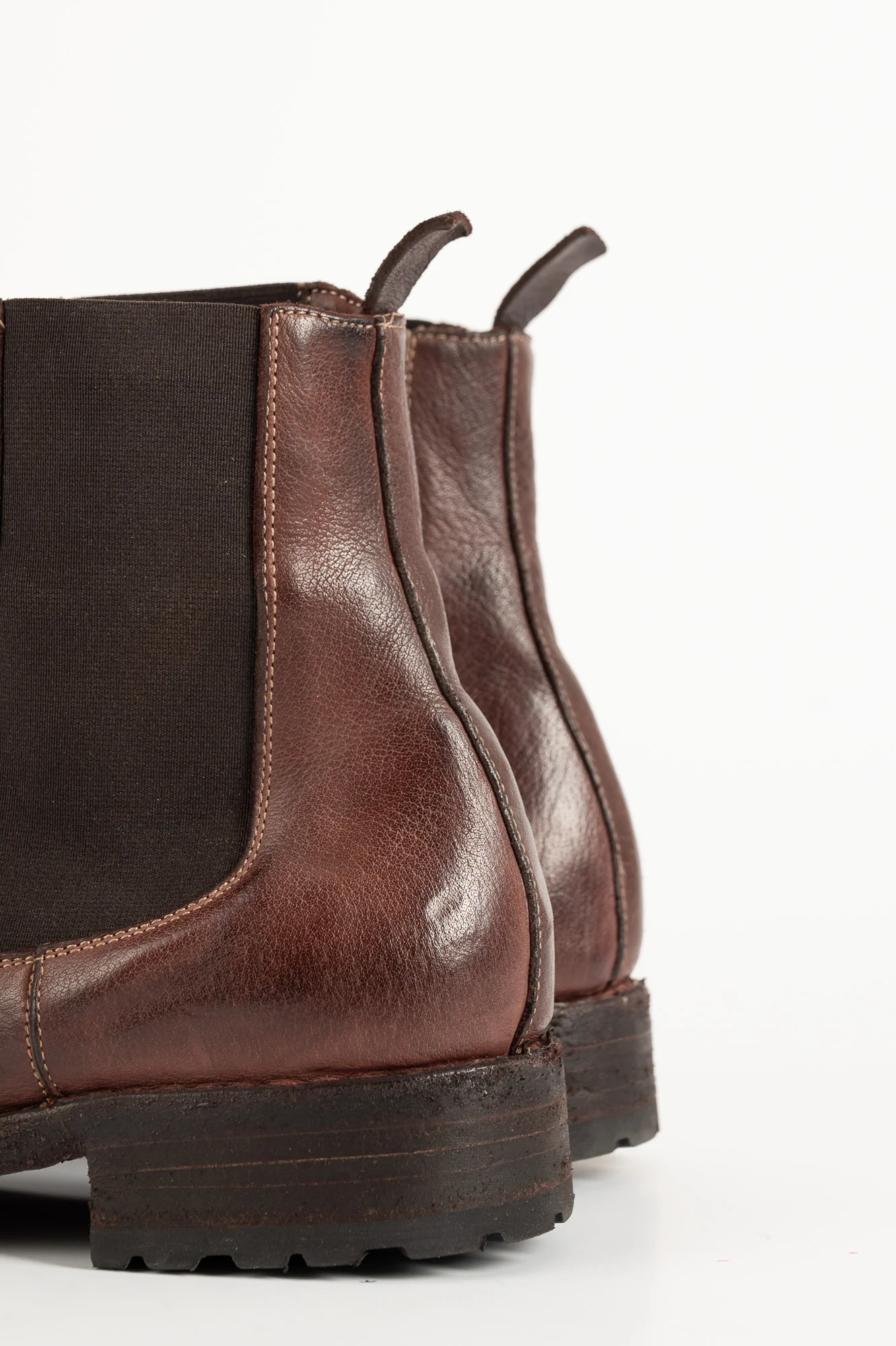 Men's Chelsea Boot | Burgundy Washed Buffalo - Image 6