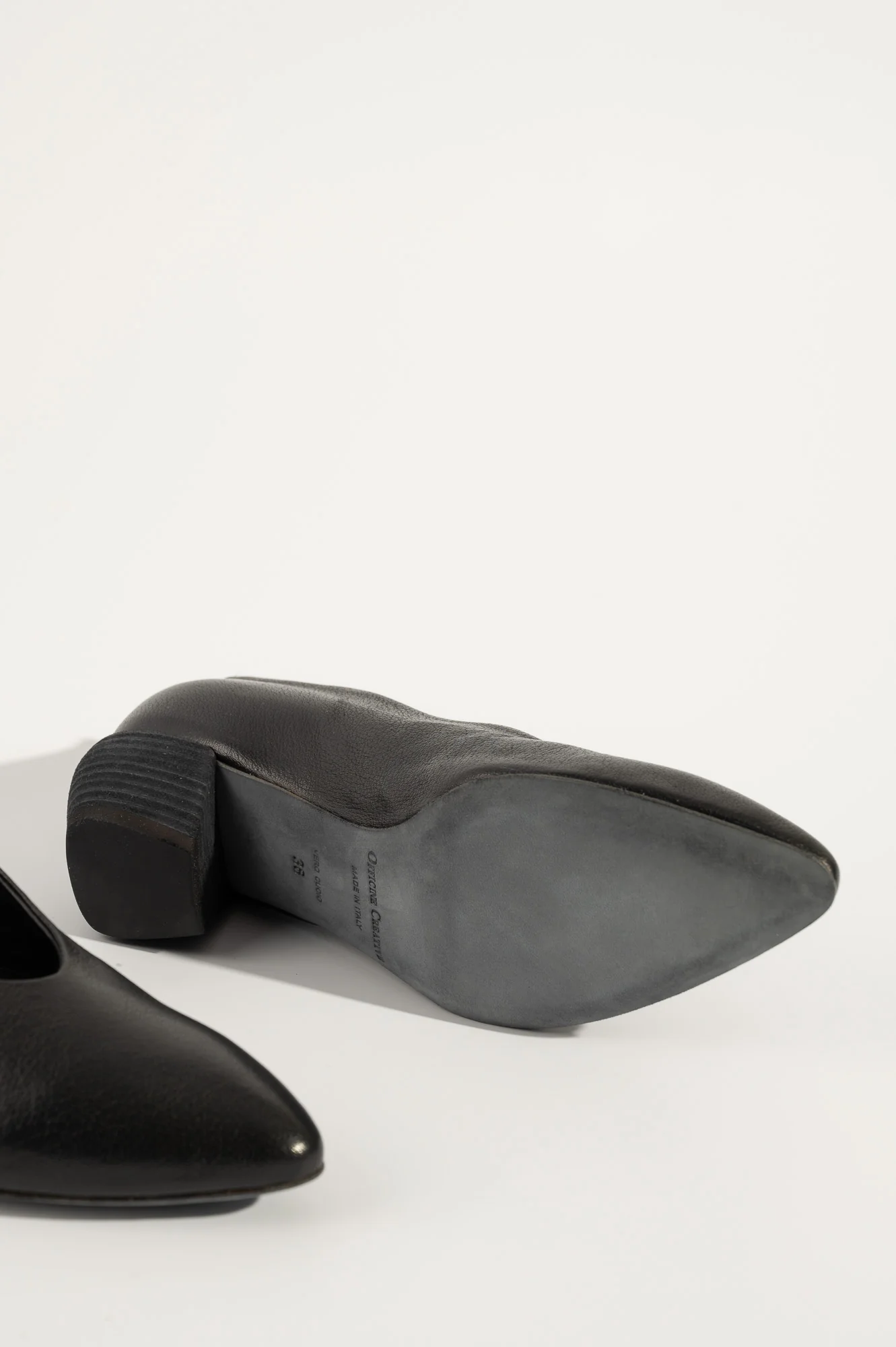 Pump Sally | Black Buffalo Leather - Image 3