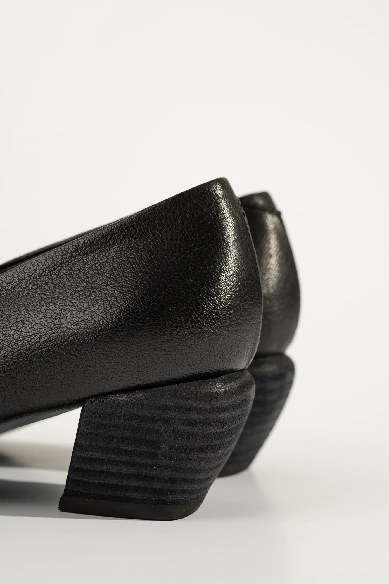 Pump Sally | Black Buffalo Leather - Image 4