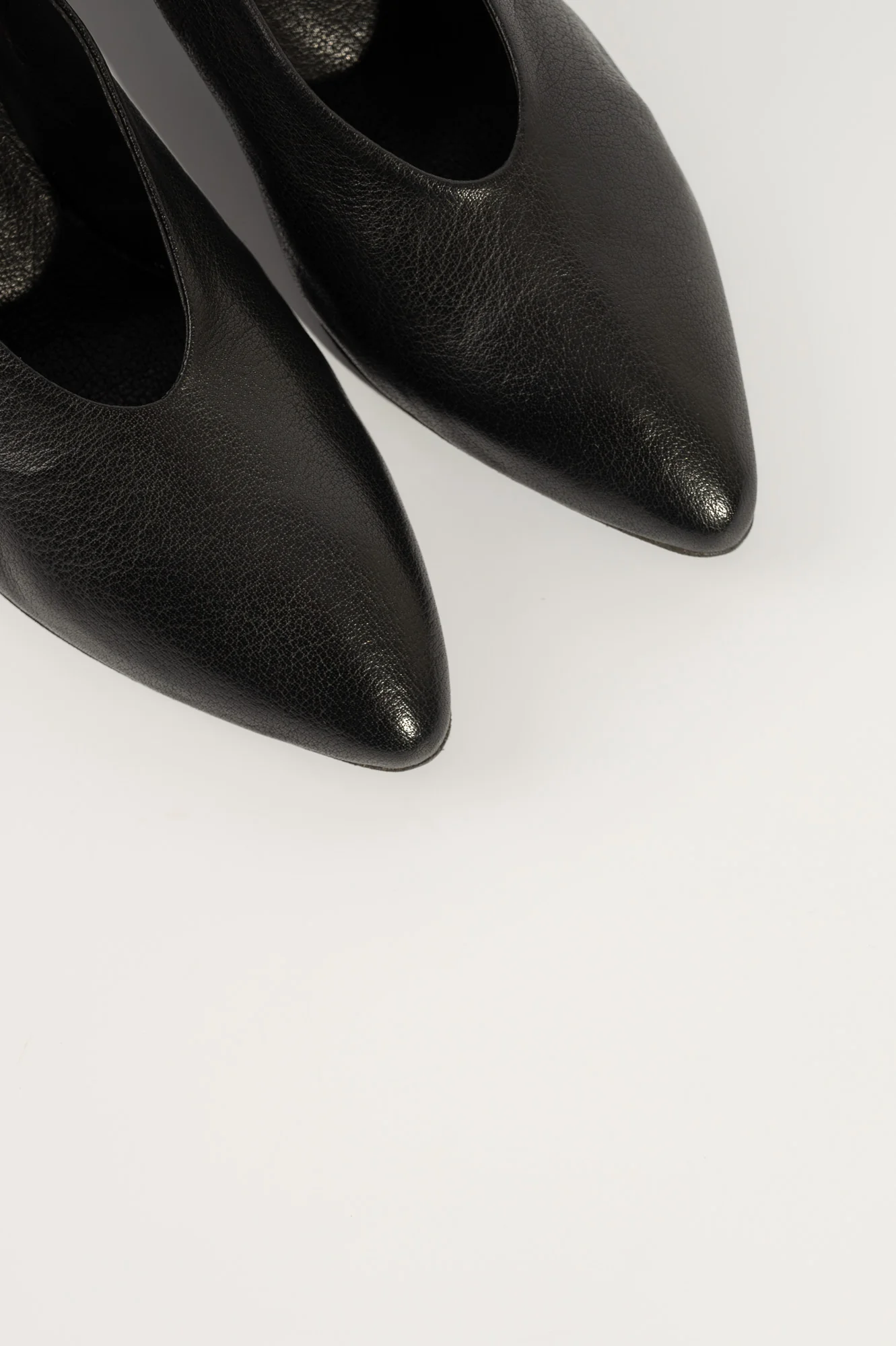 Pump Sally | Black Buffalo Leather - Image 6